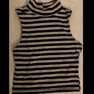 Turtle neck striped crop top